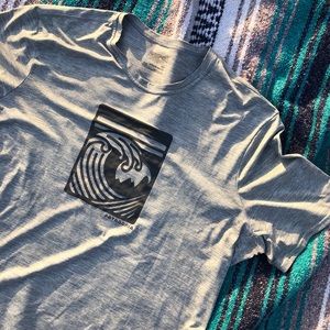 Patagonia Mens XXL Capilene Shirt - WAVE graphic